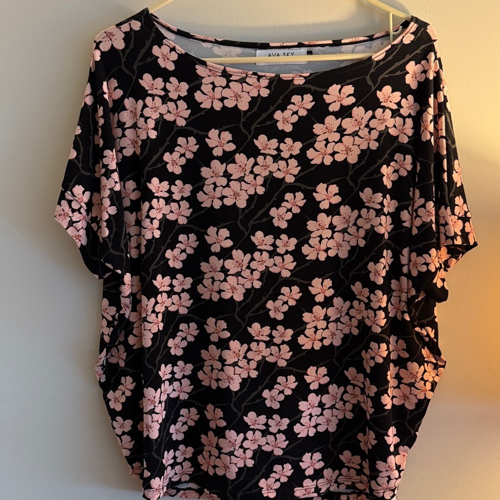 Ava Sky Cherry Blossom top Momo